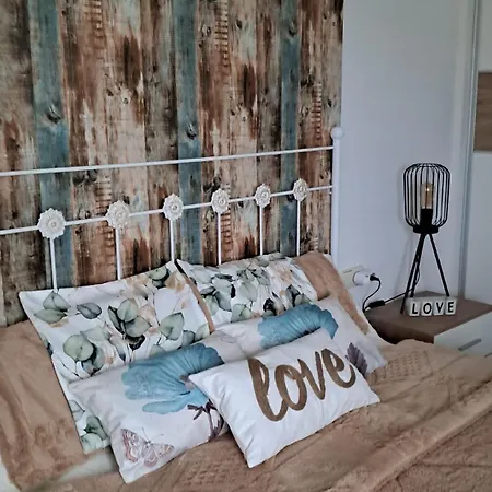 Apartamento Hervas Apartment *